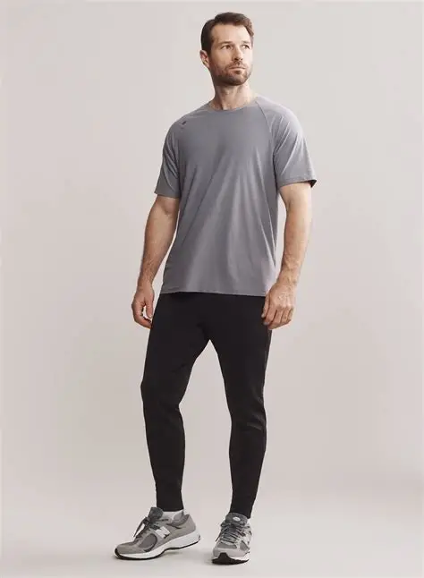 Rhone Spar Jogger for short men 10