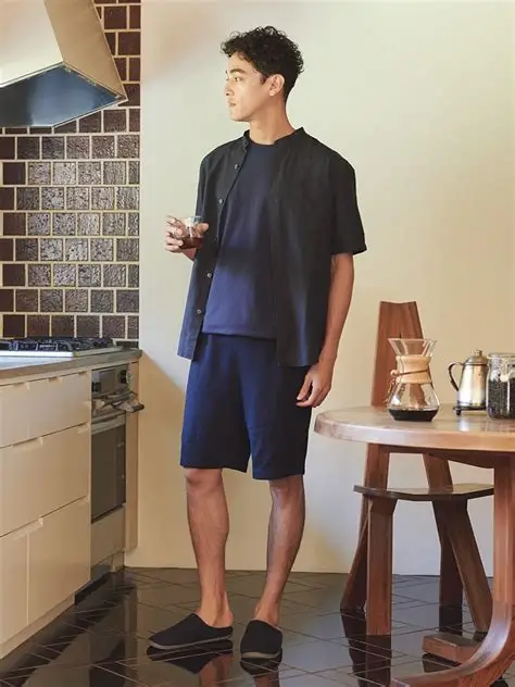 Uniqlo Airism Sweatpants for short men 3