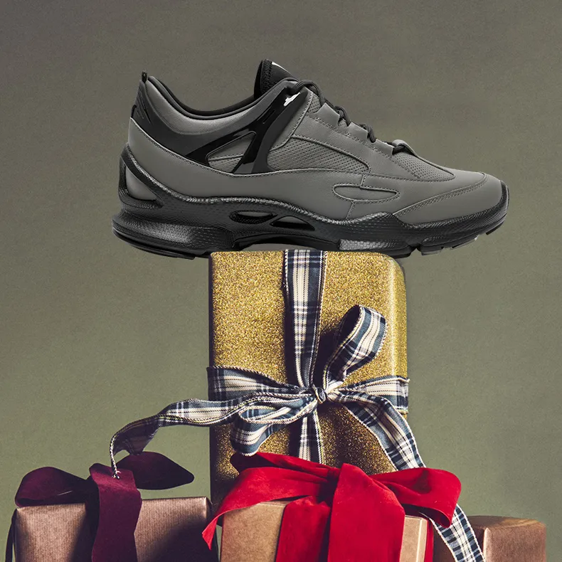 Originelle Weihnachtsgeschenke-Sneaker die größer machen für Herren