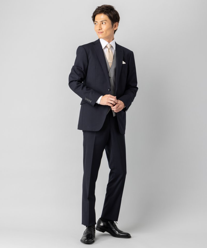 スリムフィットスーツ