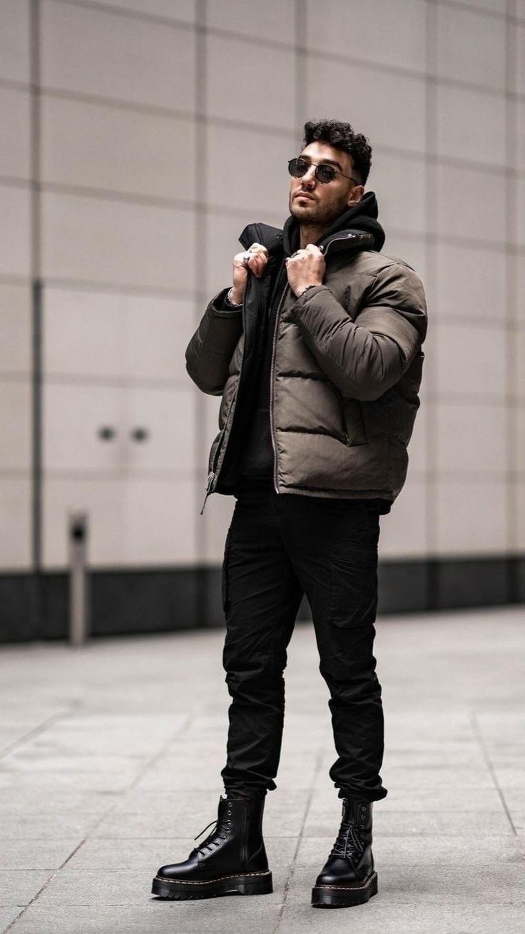 men Christmas Outfit Idea 9