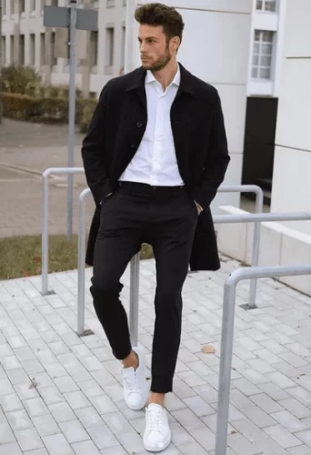 Outfit 4 Monochrome minimal look