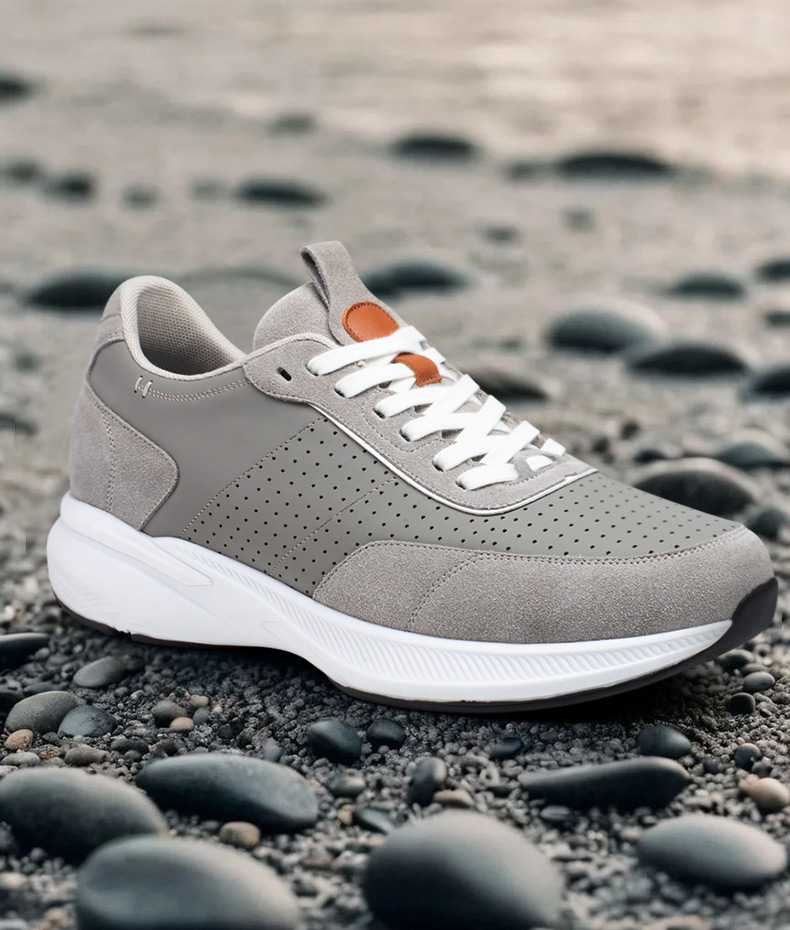 Canvas sneakers
