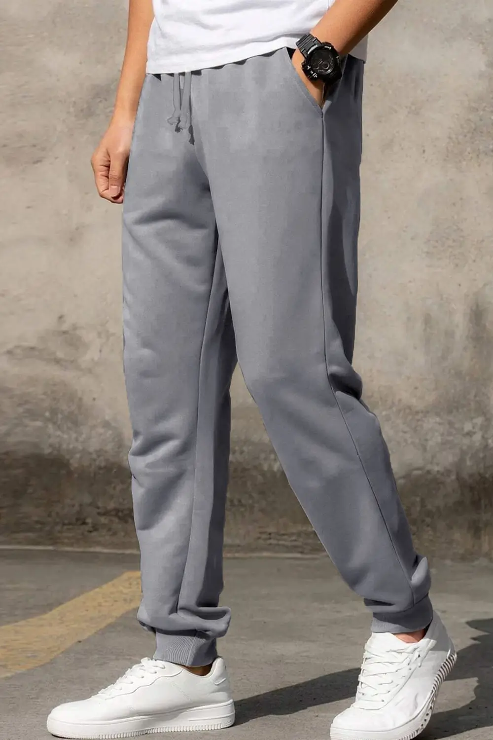 sweatpants with sleek pocket designs that sit higher up on the leg to elongate your proportions.
