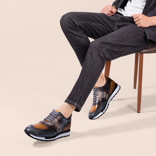 hohe absatzschuhe für männer - schuhe die größer machen sneaker - Mehrfarbige Sneakers aus Patina-Leder 7CM