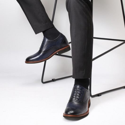 Zapatos de aumento de altura Chamaripa Zapatos formales azules para hombres Zapatos de brogue de negocios 7CM / 2.76 pulgadas