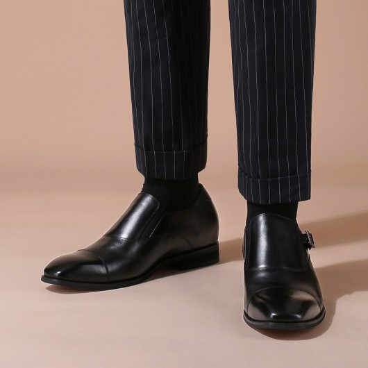 CHAMARIPA الرجال اللباس مصعد الأحذية ارتفاع الأحذية الجلدية الأسود مشبك حزام الانزلاق على اللباس أحذية 7 سم طولا